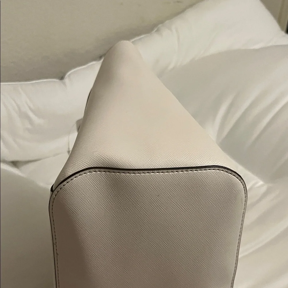Kate Spade New York Schuyler White Medium Tote Bag - Picture 6 of 11